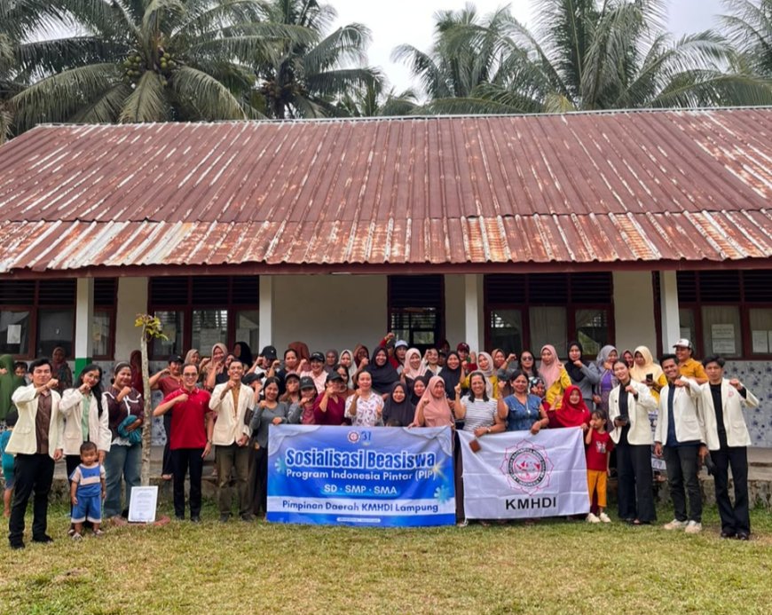 Gesit! KMHDI Lampung Salurkan 500 Beasiswa PIP untuk Pelajar di Pesisir Barat